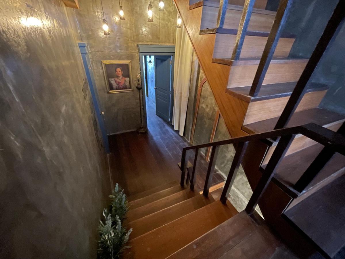 Central Old Town Cottage Bangkok Buitenkant foto
