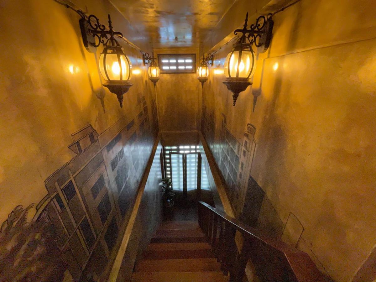 Central Old Town Cottage Bangkok Buitenkant foto