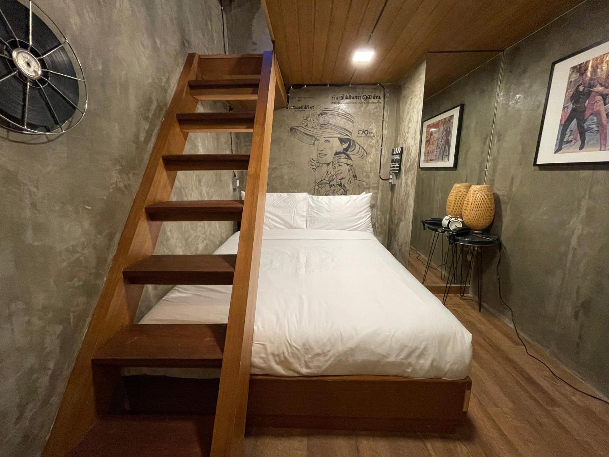 Central Old Town Cottage Bangkok Buitenkant foto